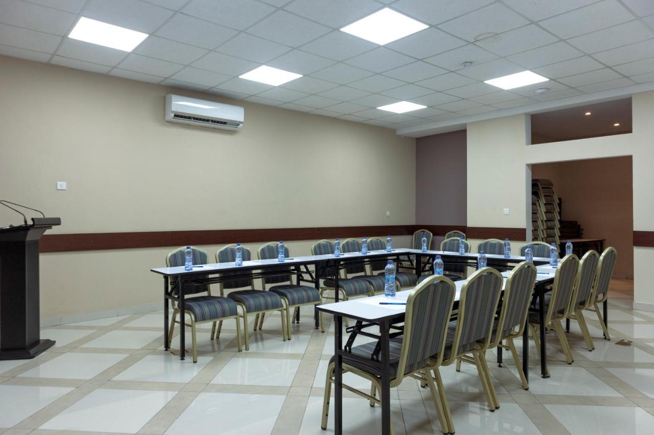Frederick'S Lodge Κούμασι Εξωτερικό φωτογραφία